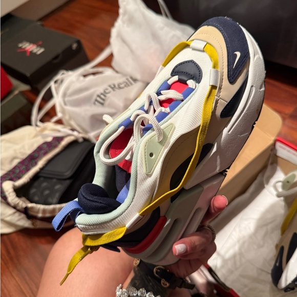 Nike Air Max Furyosa Women’s Sneaker - Picture 5 of 6